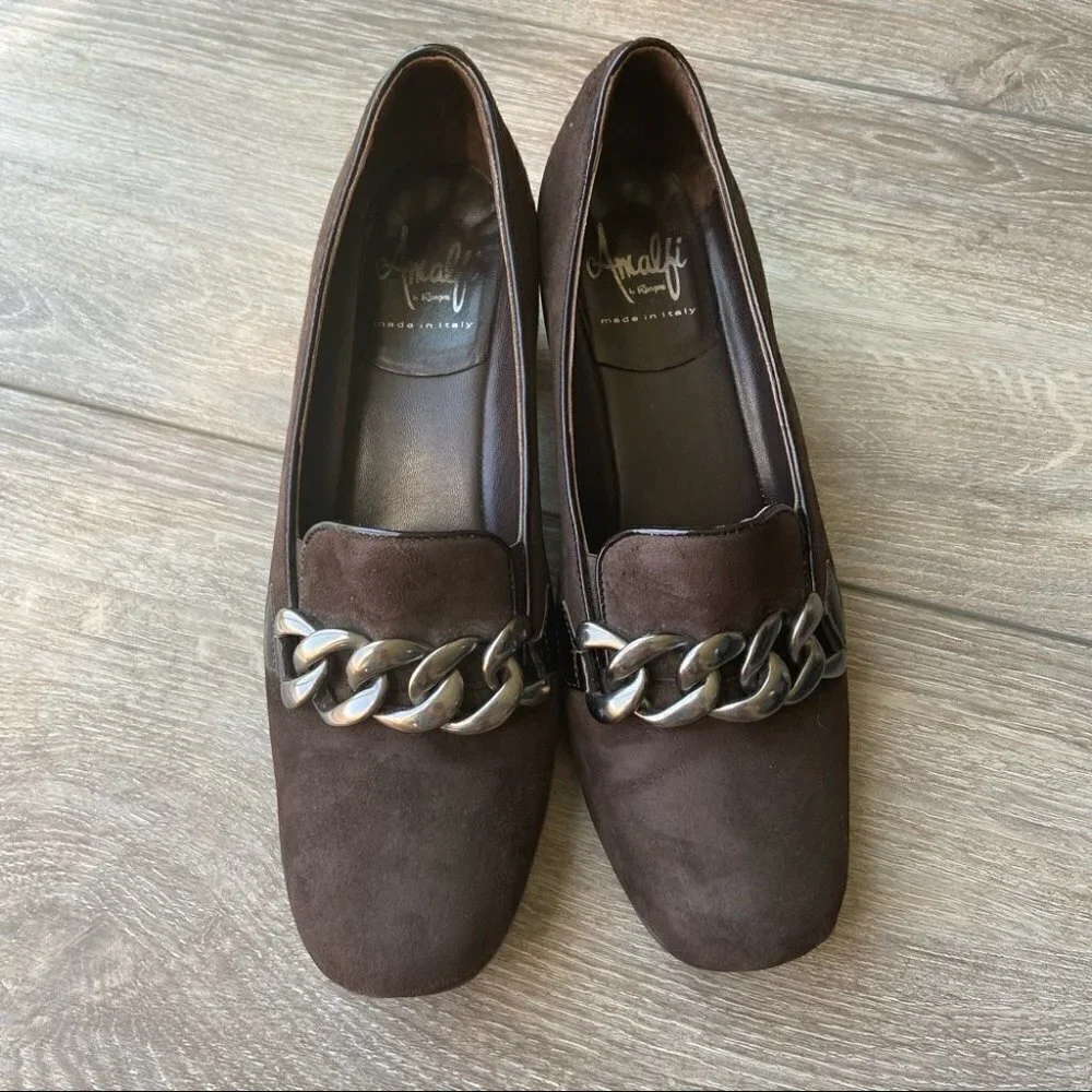 AMALFI BY RANGONI Serge Chain Suede Loafer Pump - Picture 2 of 11